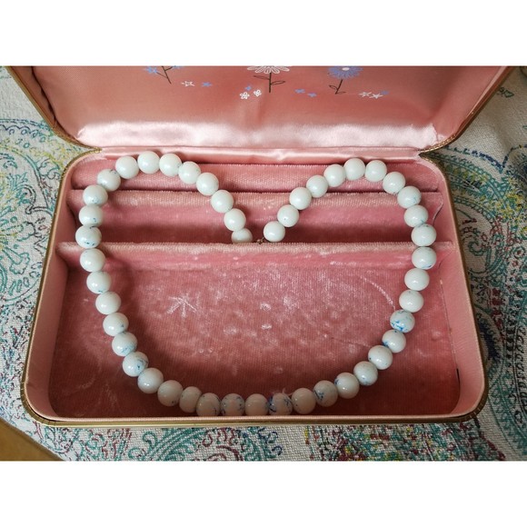 Teng Yue Tie Dye Marbled White with Blue Beaded Necklace - Picture 5 of 10